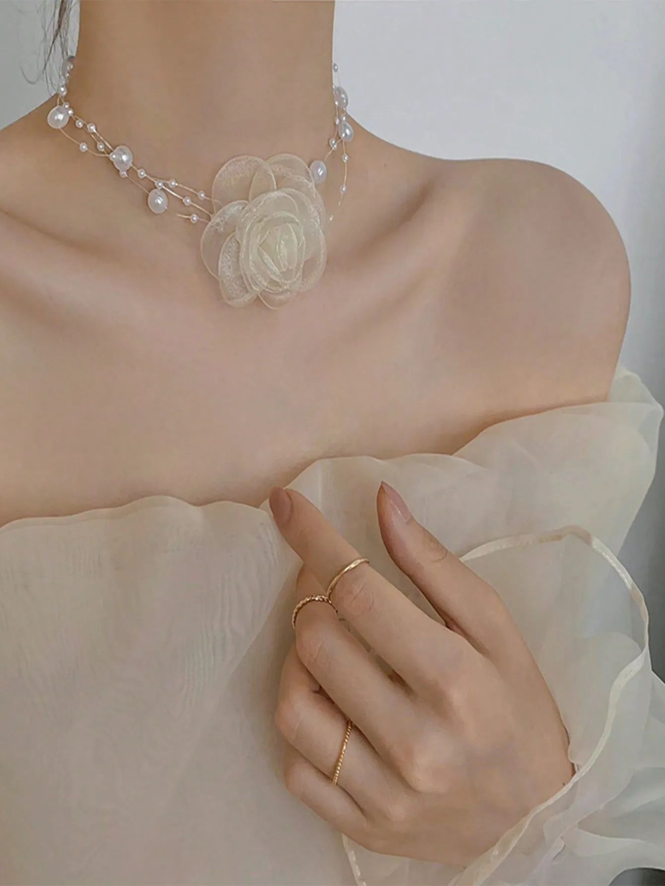 1pc Floral & Faux Pearl Triple Layer Choker Necklace, Chiffon Flower Collarbone