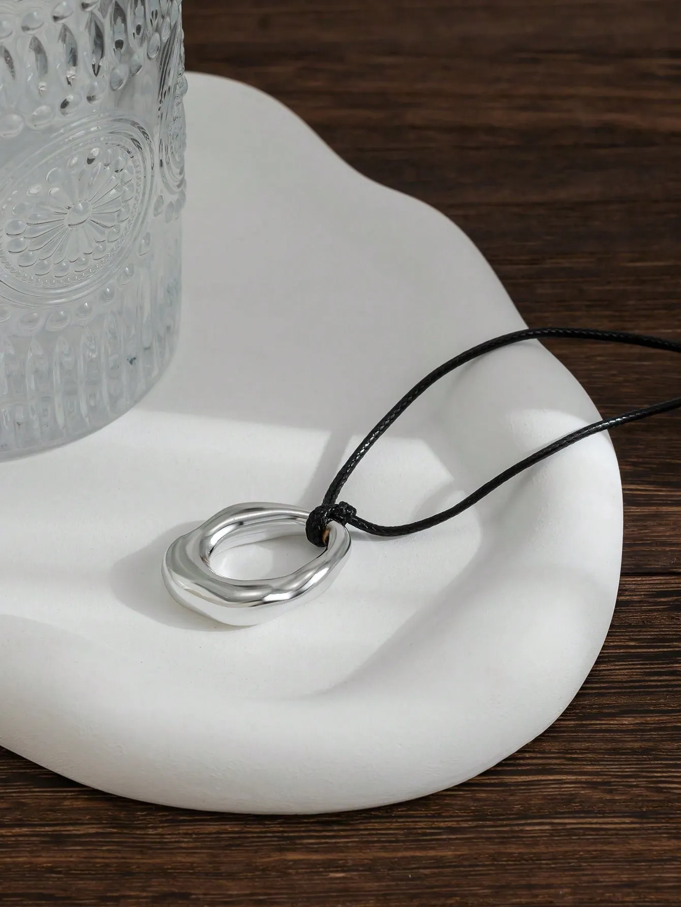 1pc Metallic Color Hollow Out Irregular Geometric Element Pendant Collar