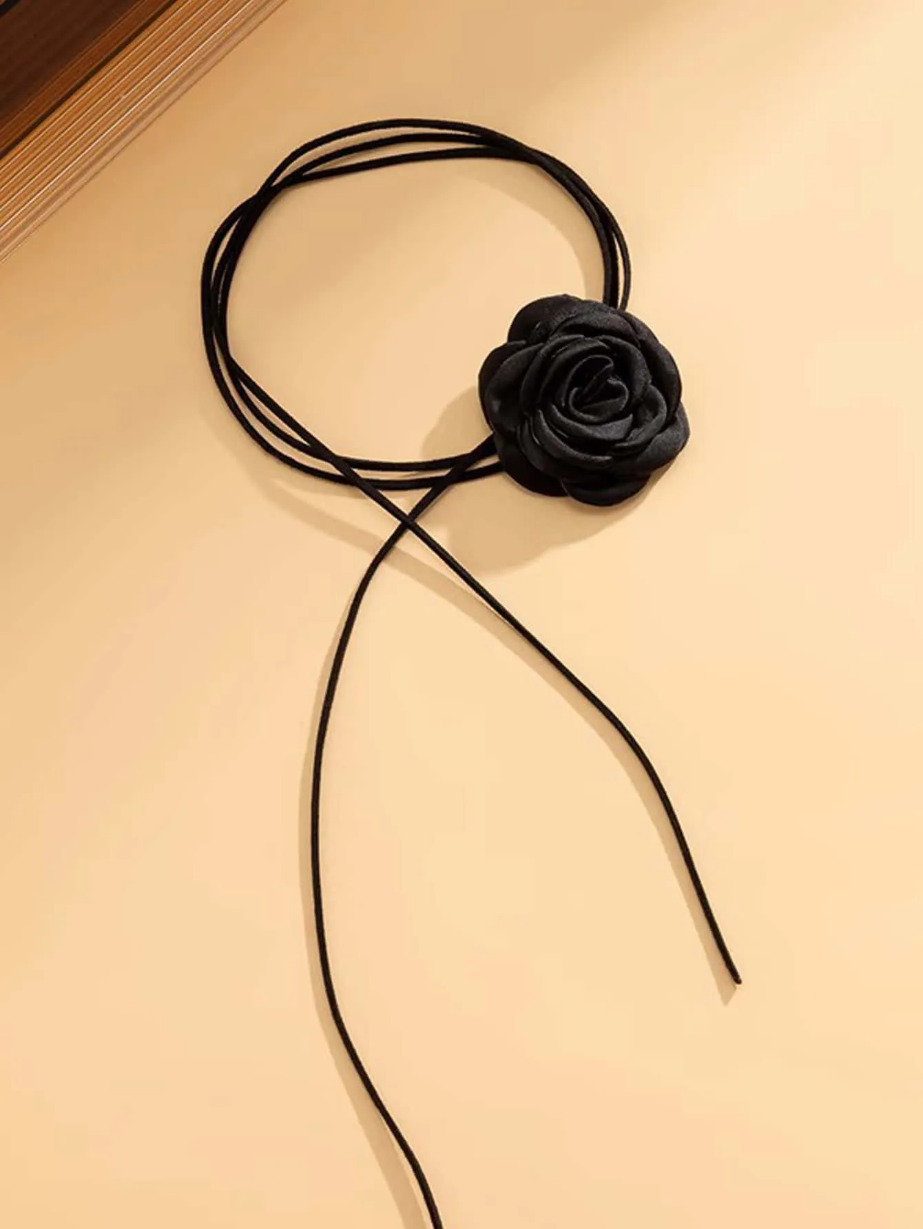 1pc Retro French Style Big Flower Necklace With Tassel Detail And Tie Neck