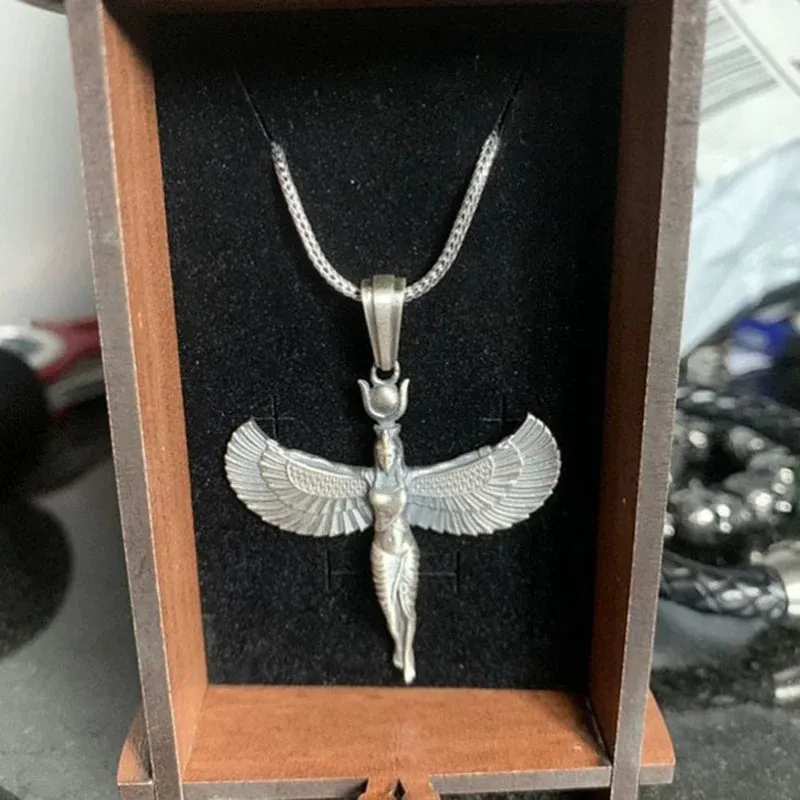 Egyptian Goddess Isis Choker Necklace Ancient Egypt God Collar Necklaces Fashion Neck Collars Silver Color Chains Souvenir Gift