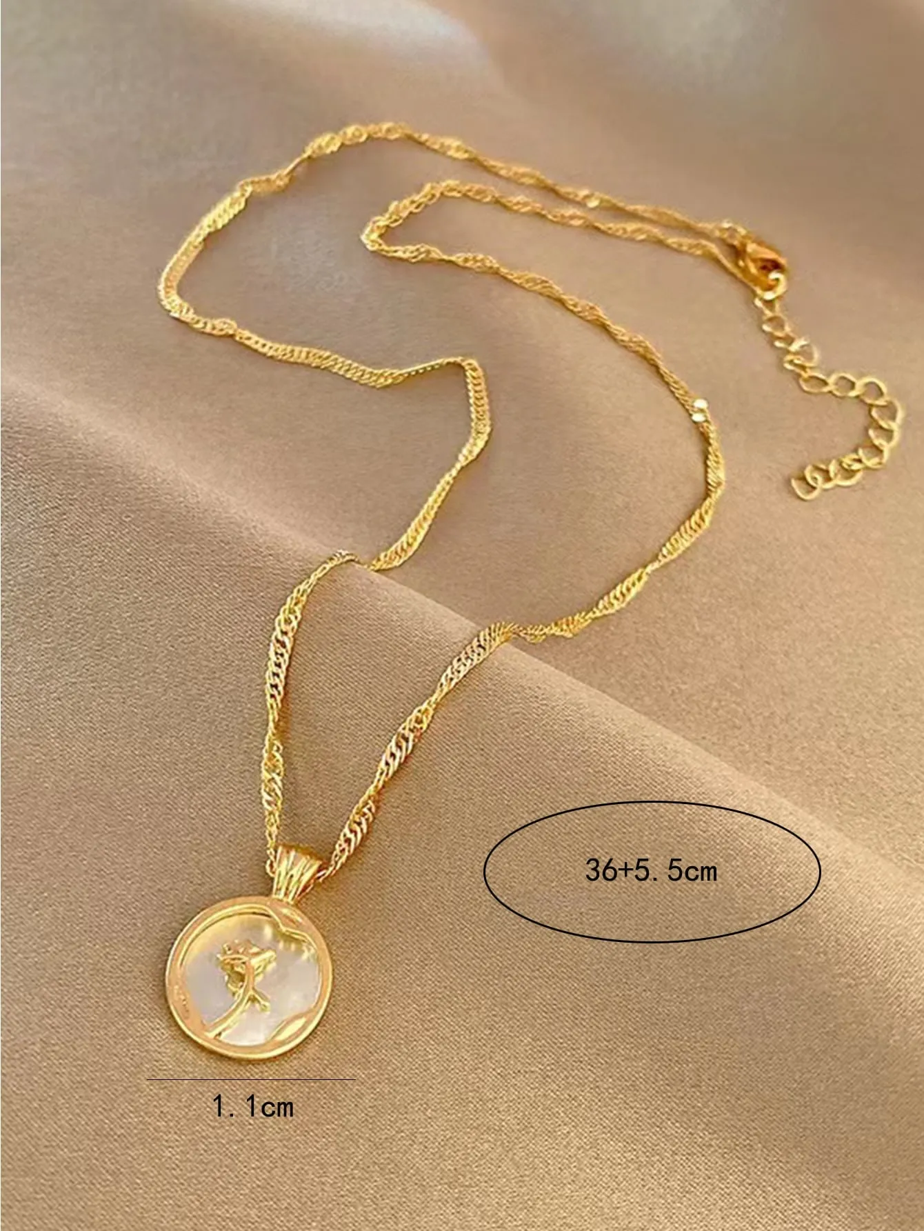 Flower Decor Round Pendant Necklace Dainty Necklace Novelty Necklace Creative