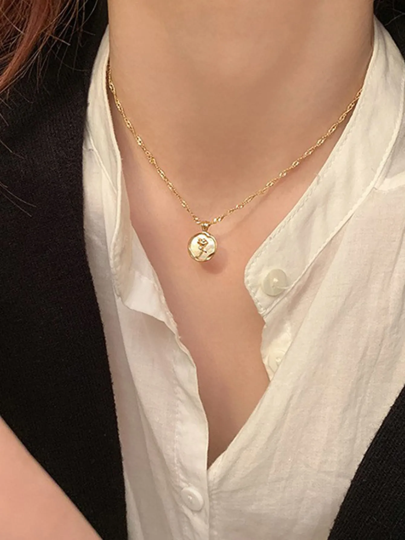 Flower Decor Round Pendant Necklace Dainty Necklace Novelty Necklace Creative
