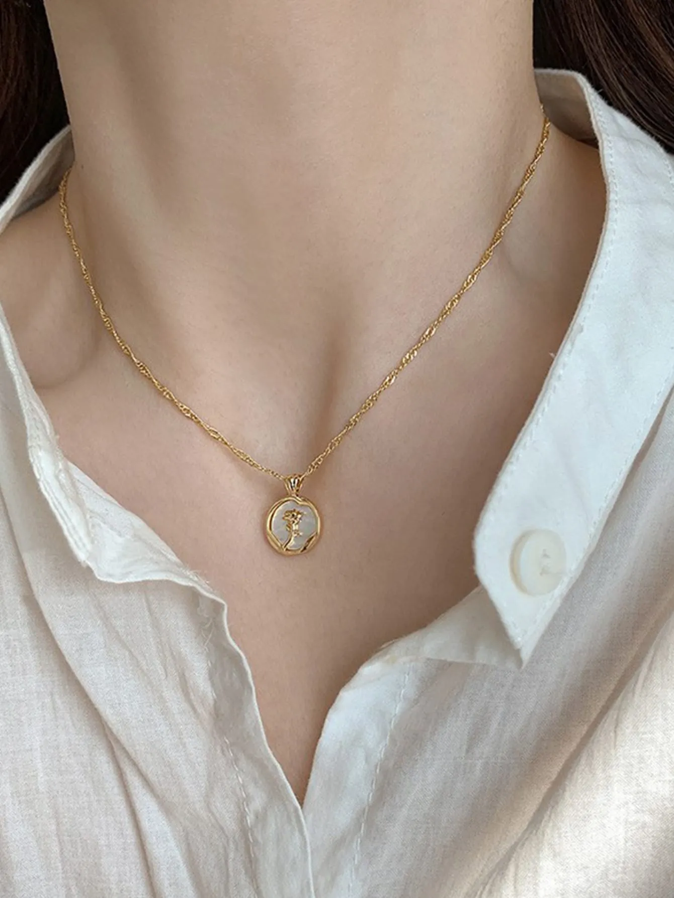 Flower Decor Round Pendant Necklace Dainty Necklace Novelty Necklace Creative