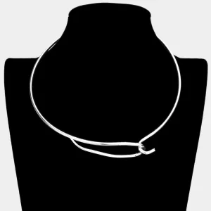iLLASPARKZ Hook Detailed Metal Choker Necklace