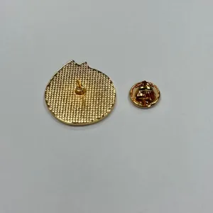 White Cat and Flower Enamel Pin Brooch Cute Hard Enamel Lapel Pin Cartoon Badge for Children's Day Gift Clothes Backpacks Badges Hats Bags